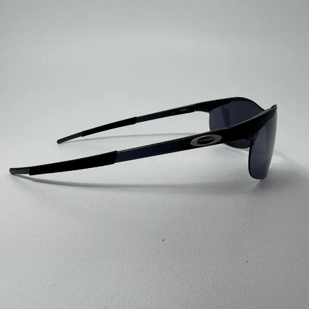 Oakley please review